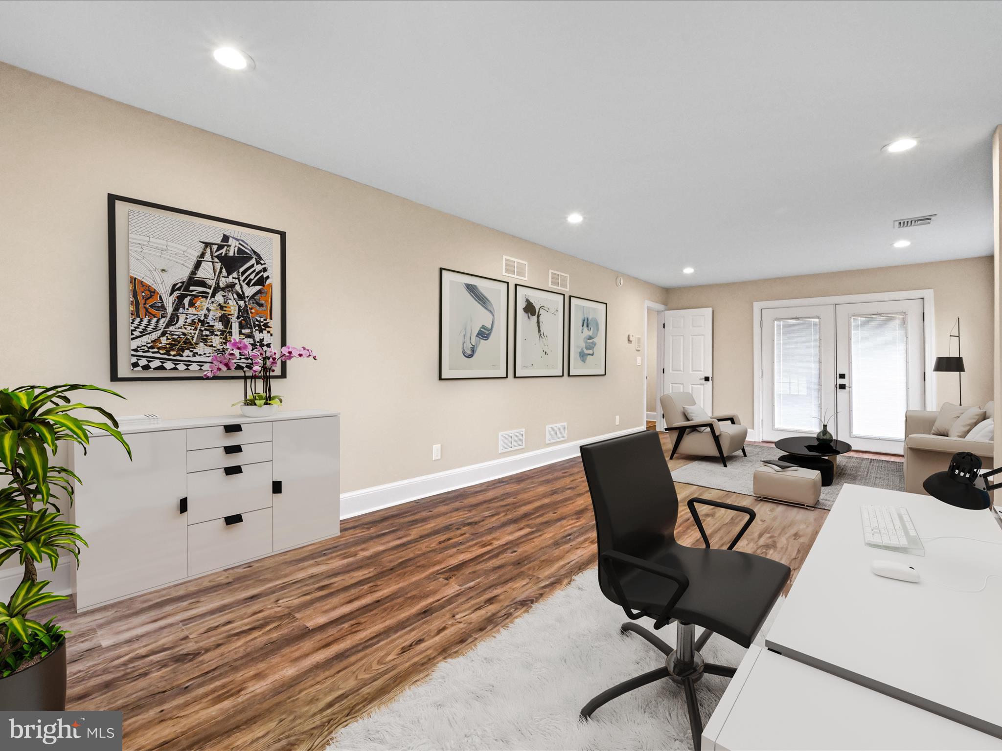 STONEHENGE - Residential