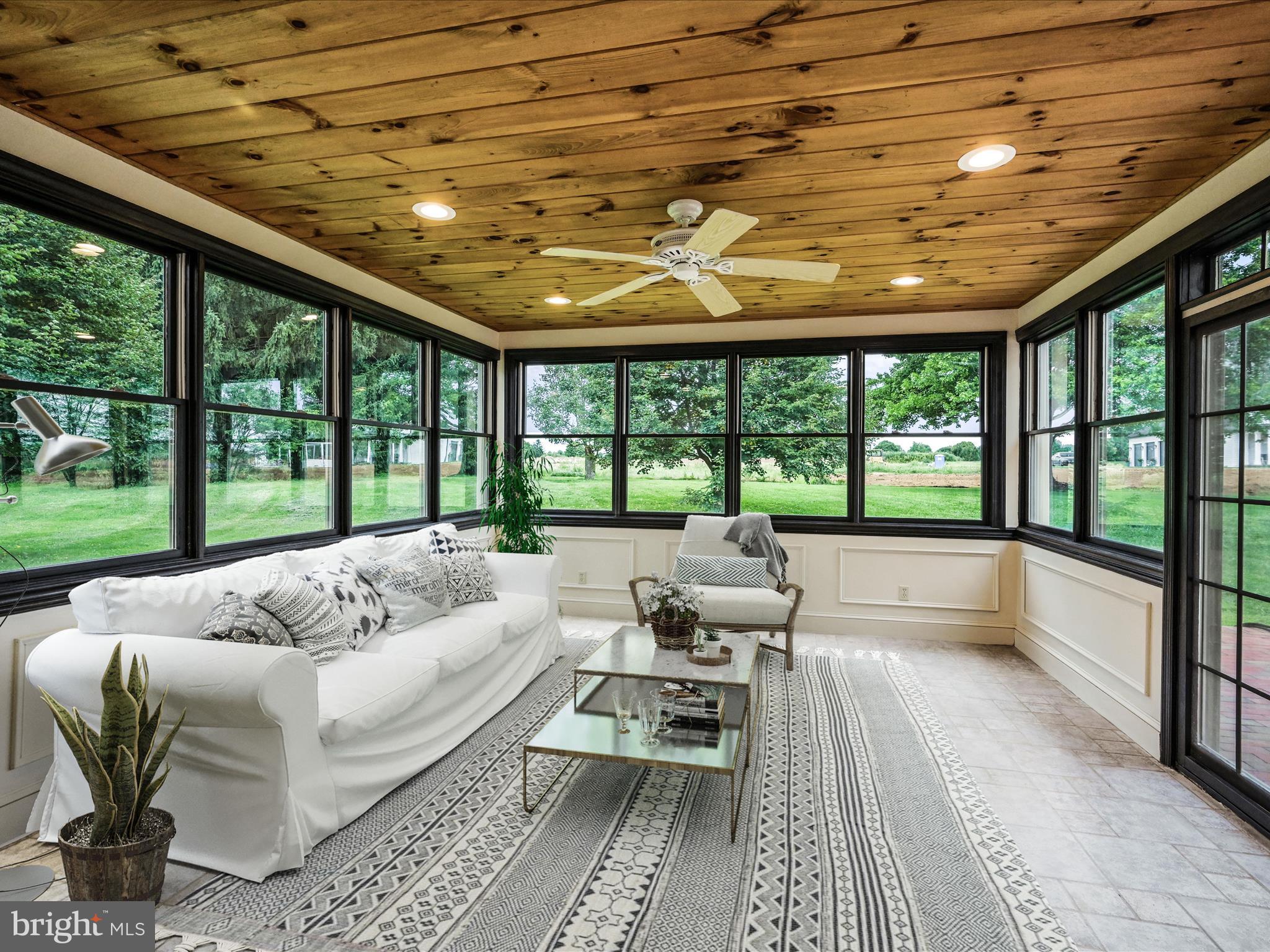 STONEHENGE - Residential