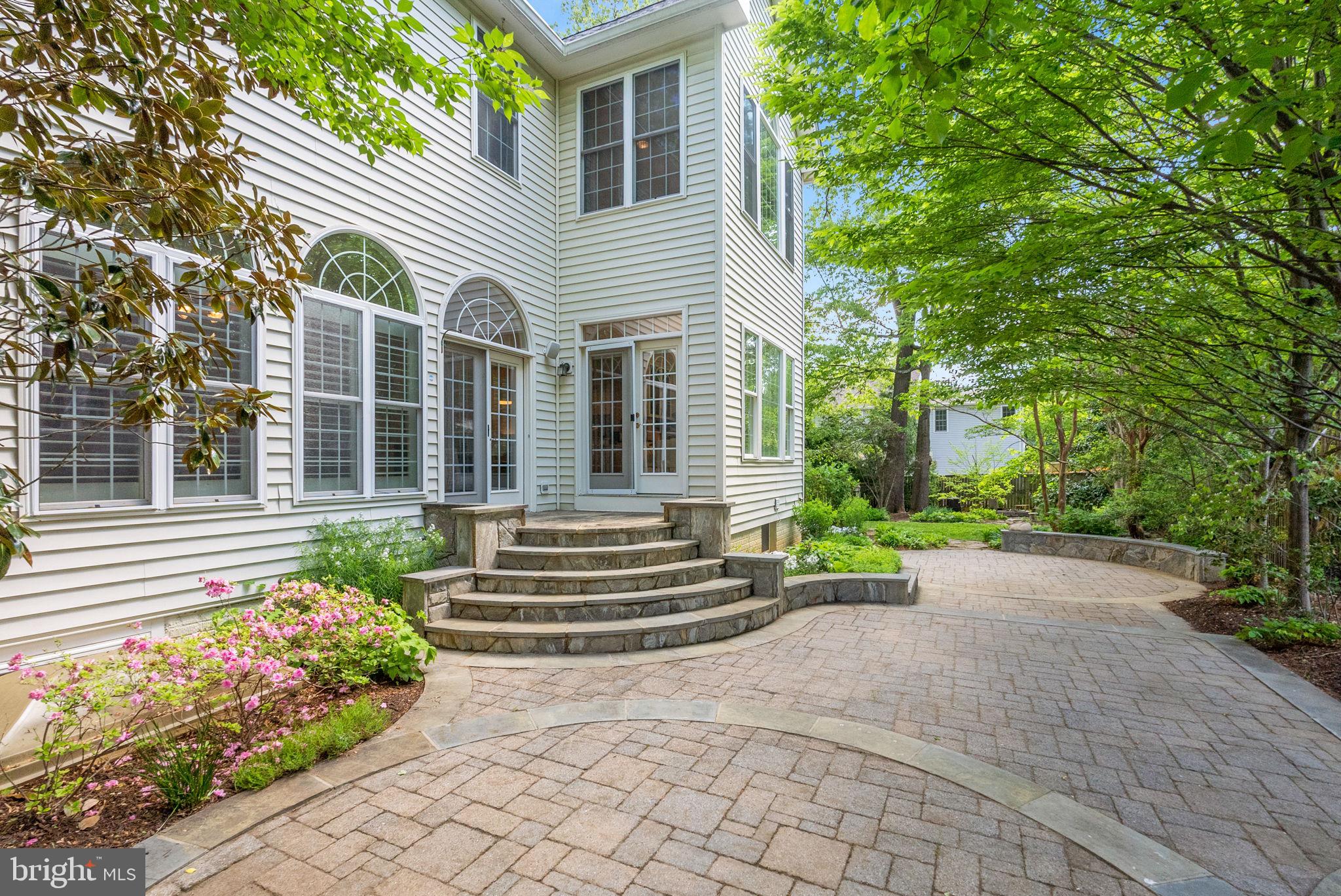 RESERVE AT MARTINS POINT - Residential