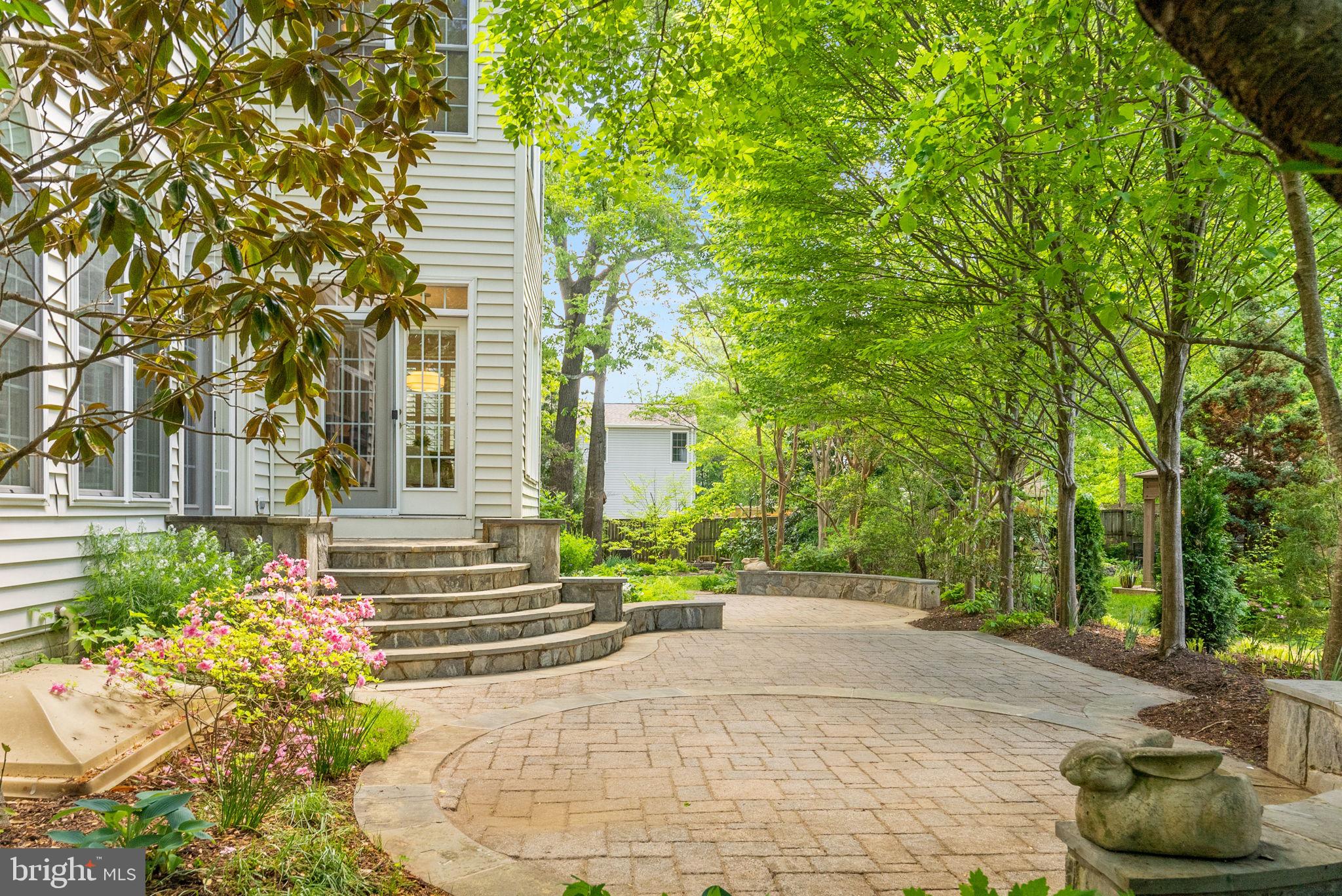 RESERVE AT MARTINS POINT - Residential