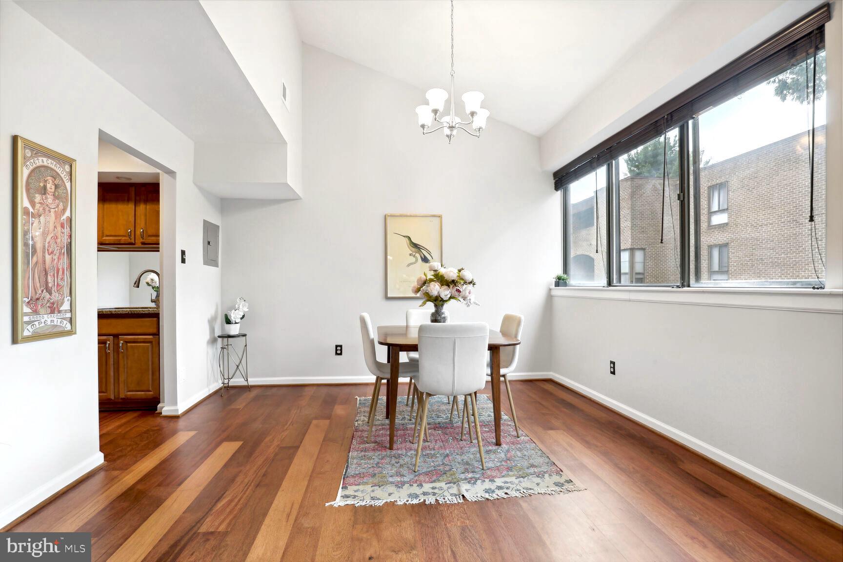 CHESTNUT GROVE - Residential