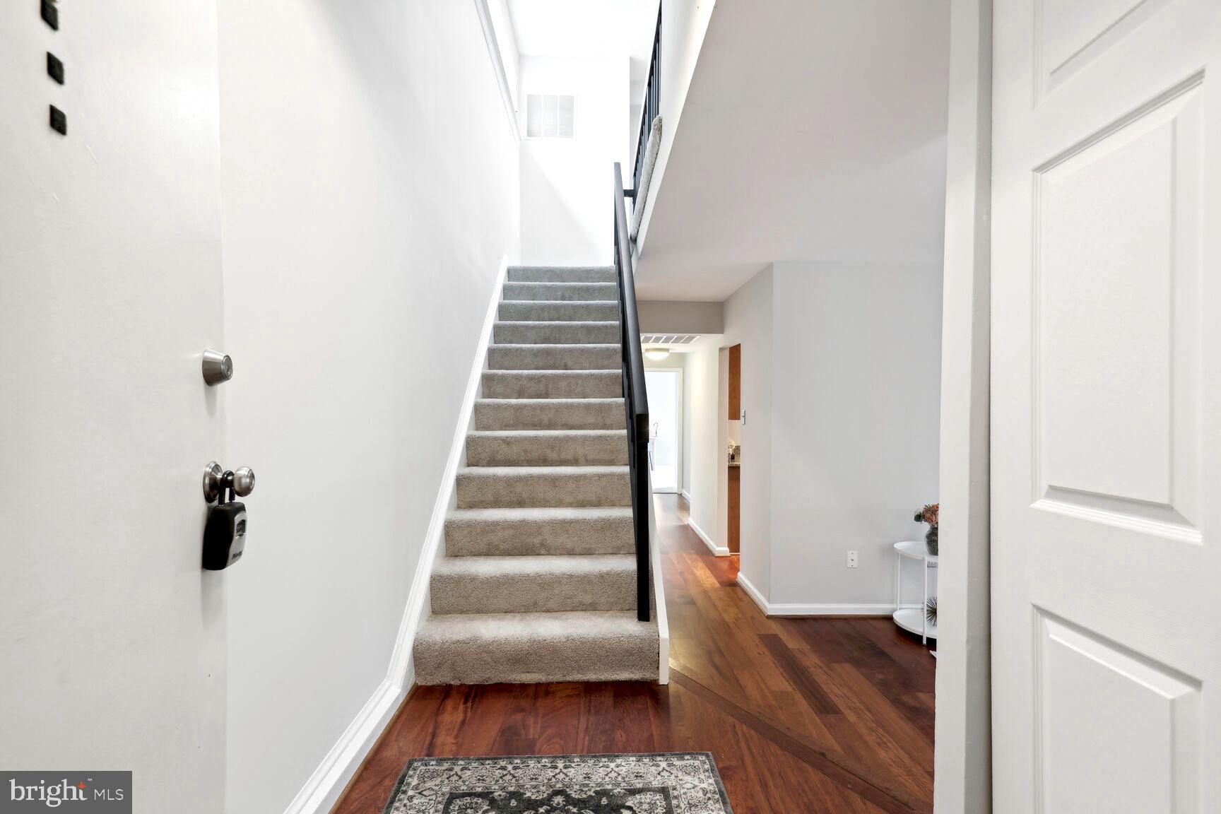 CHESTNUT GROVE - Residential