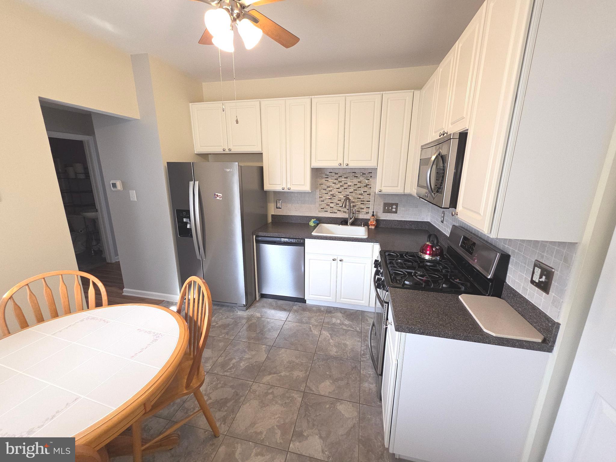 CHANCELLOR GLEN - Residential