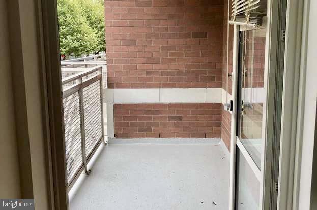 FLEET STREET CONDOMINIUMS - Residential Lease