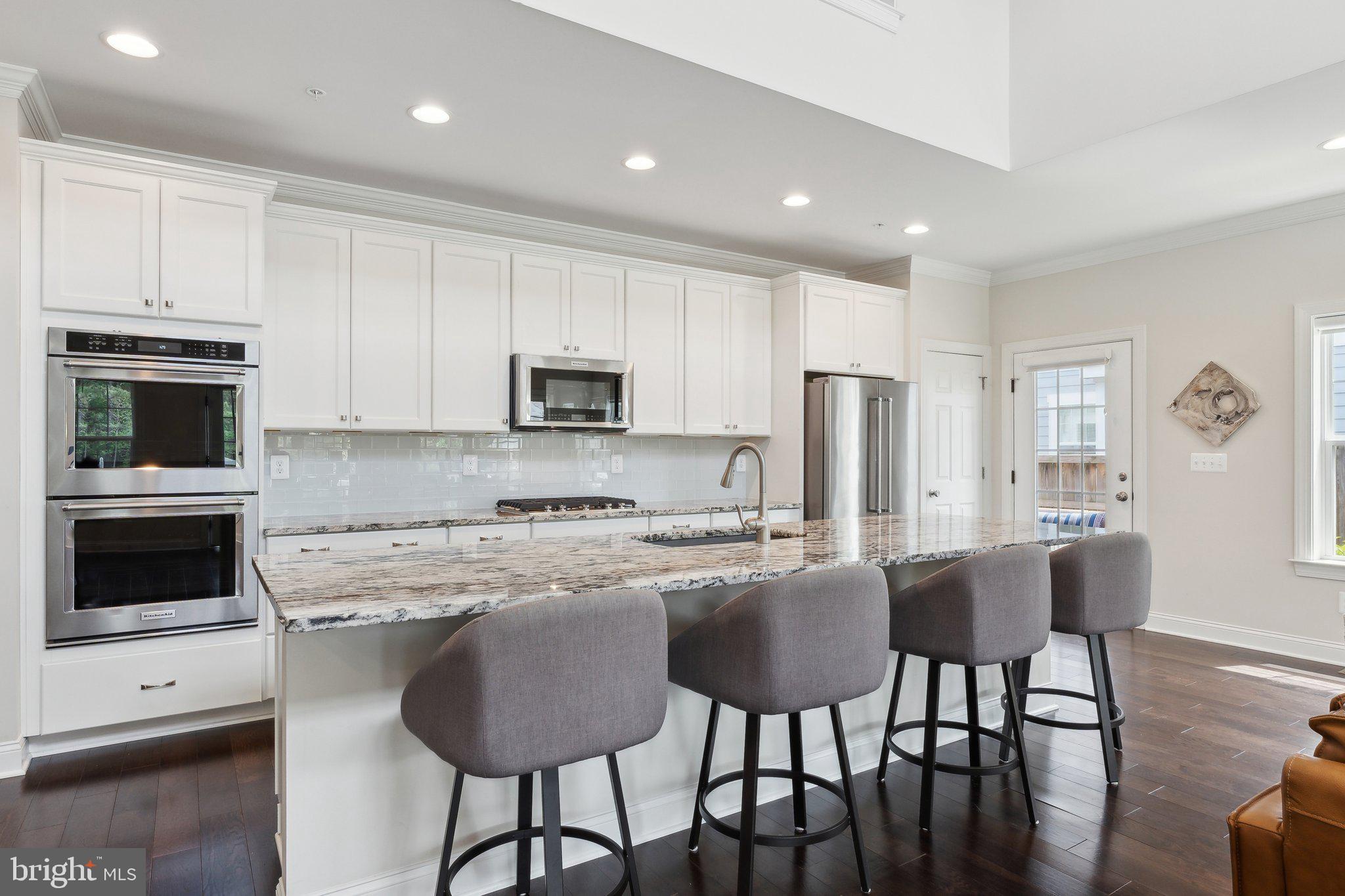 EASTON VILLAGE - Residential