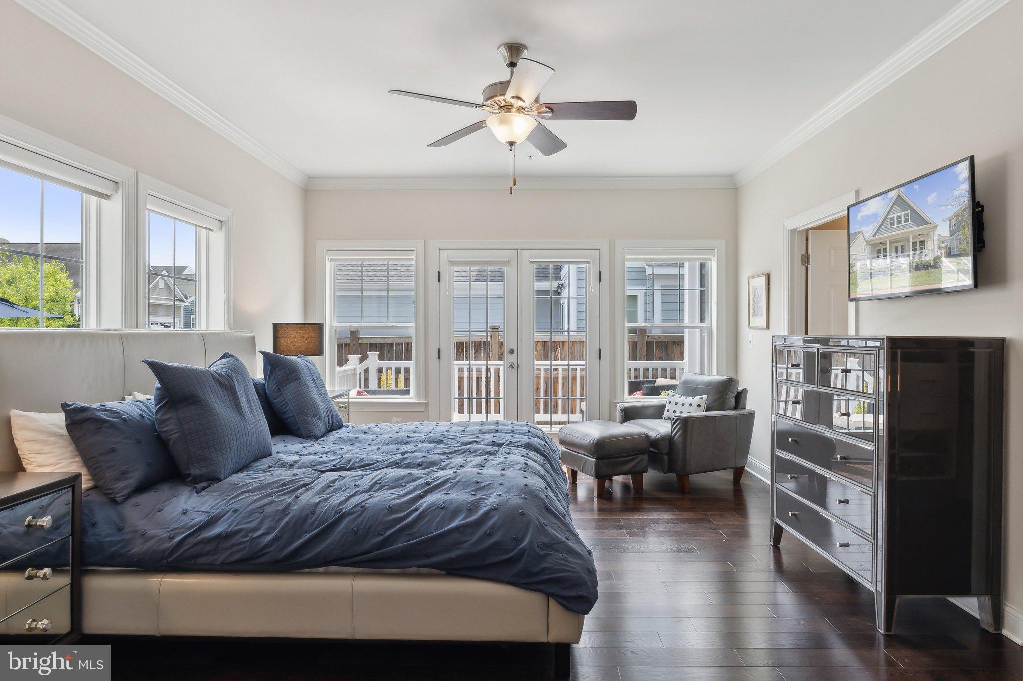 EASTON VILLAGE - Residential