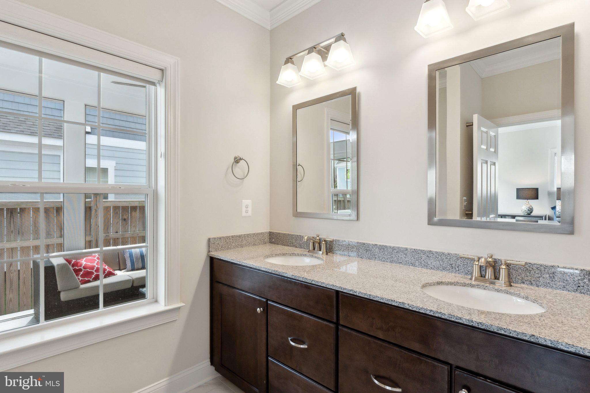 EASTON VILLAGE - Residential