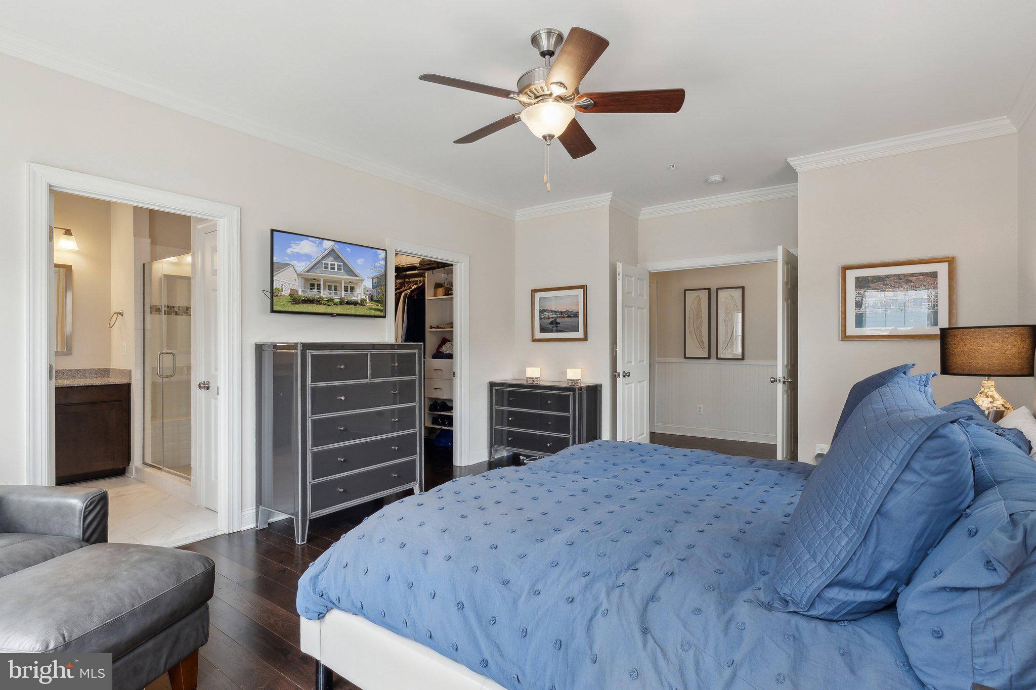 EASTON VILLAGE - Residential