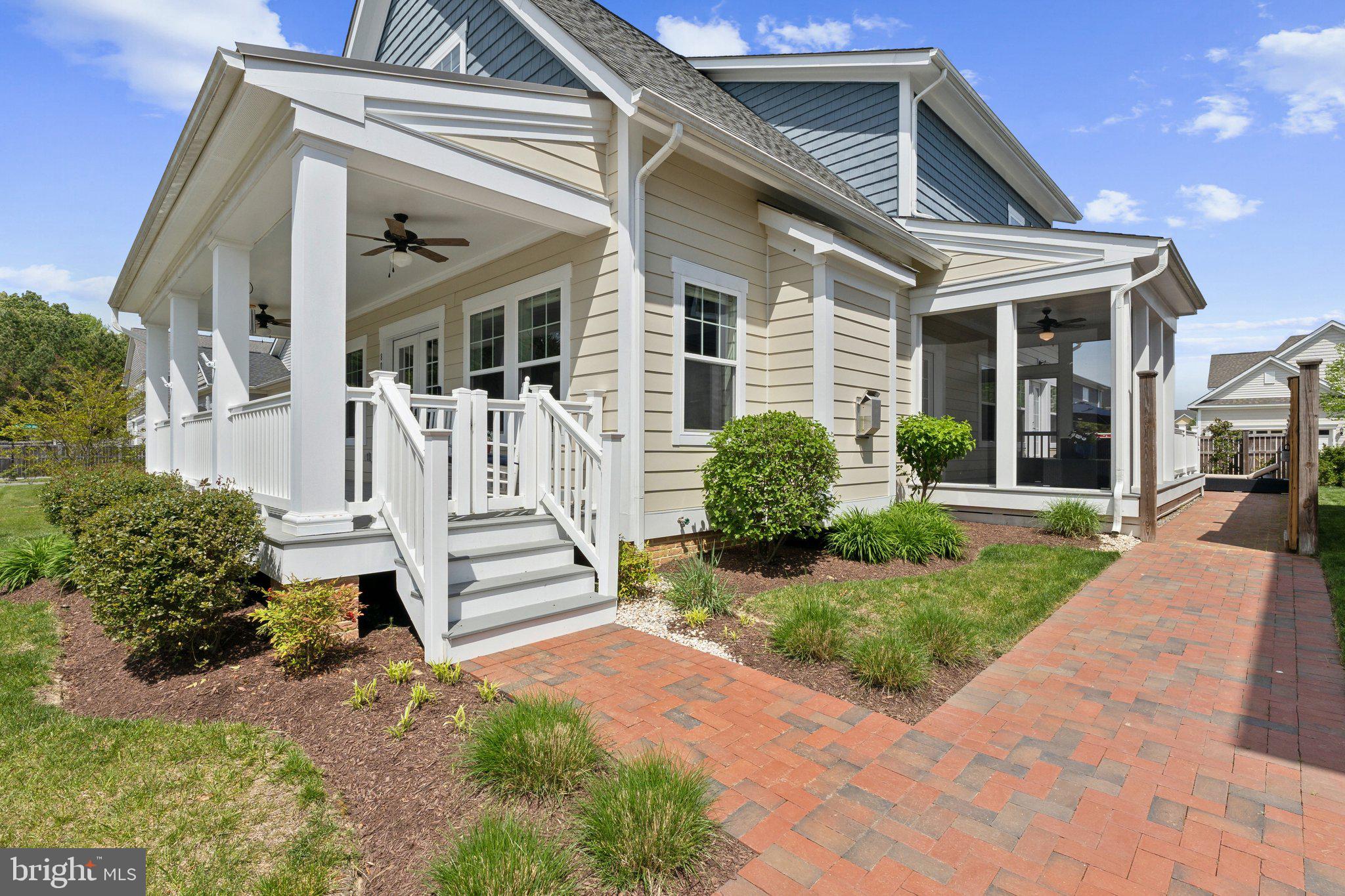 EASTON VILLAGE - Residential