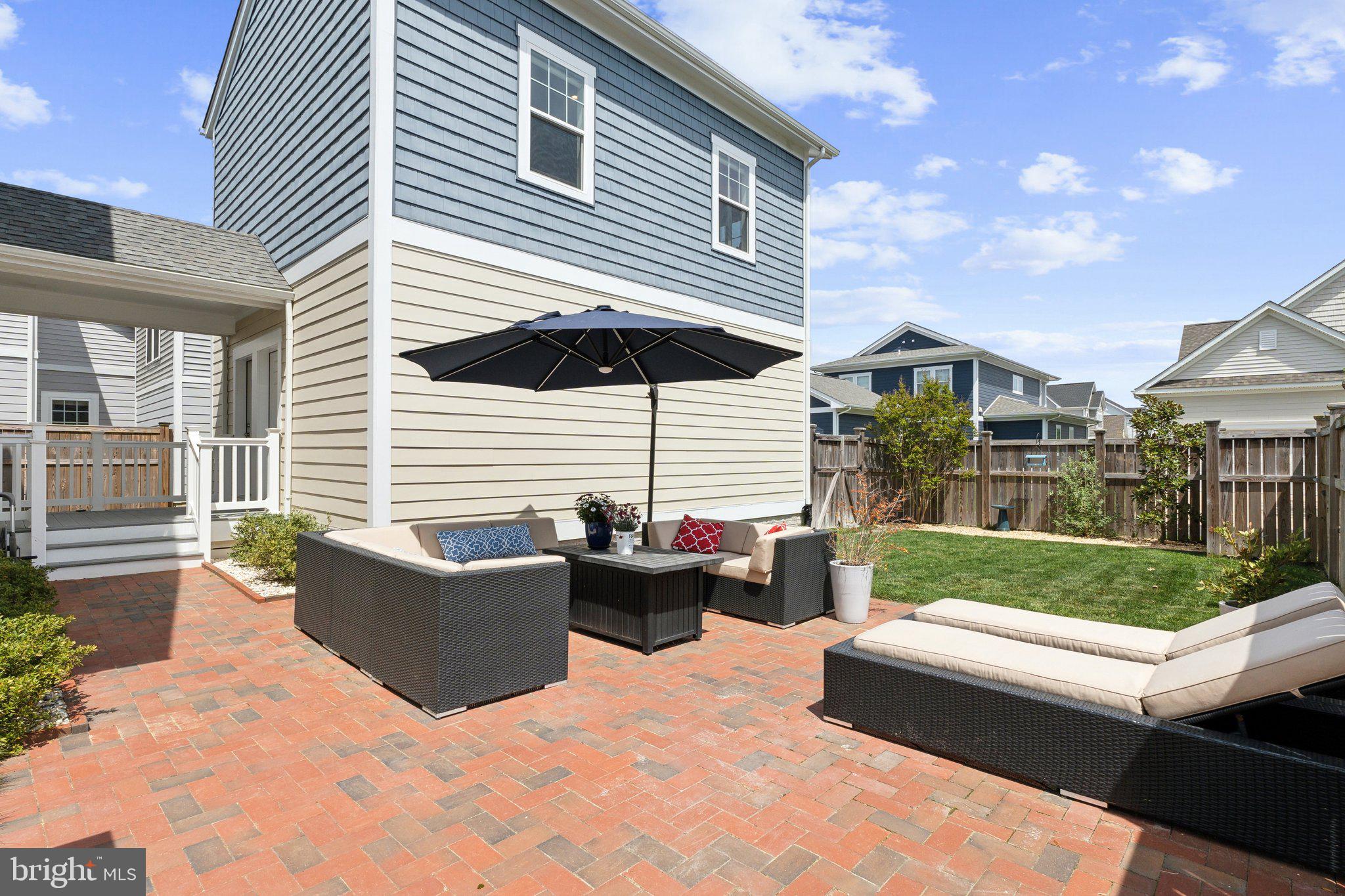 EASTON VILLAGE - Residential