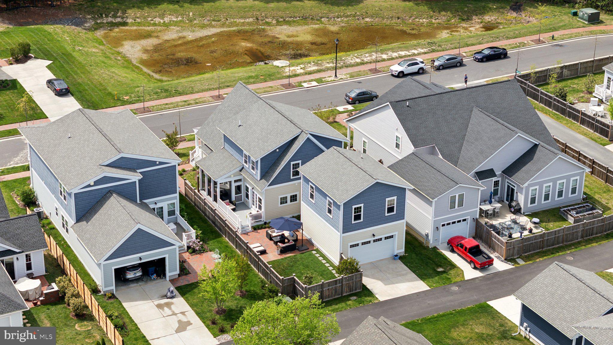 EASTON VILLAGE - Residential