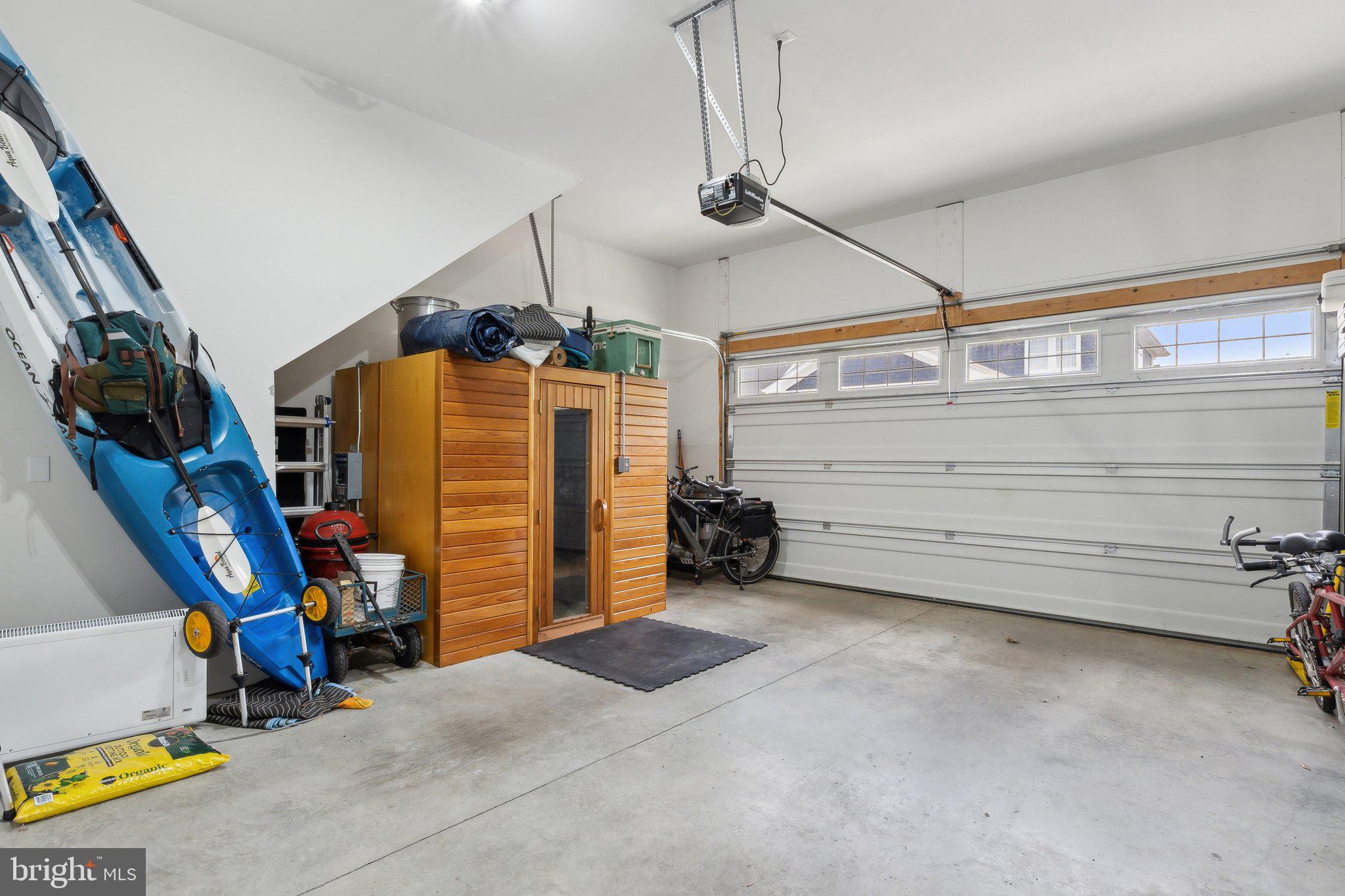 EASTON VILLAGE - Residential