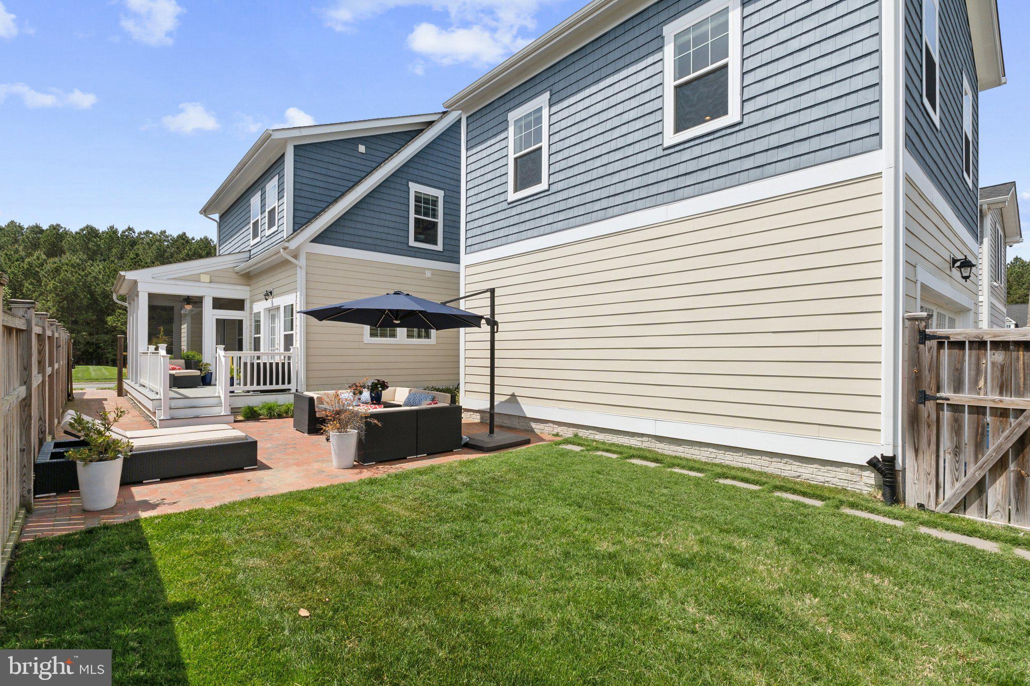 EASTON VILLAGE - Residential