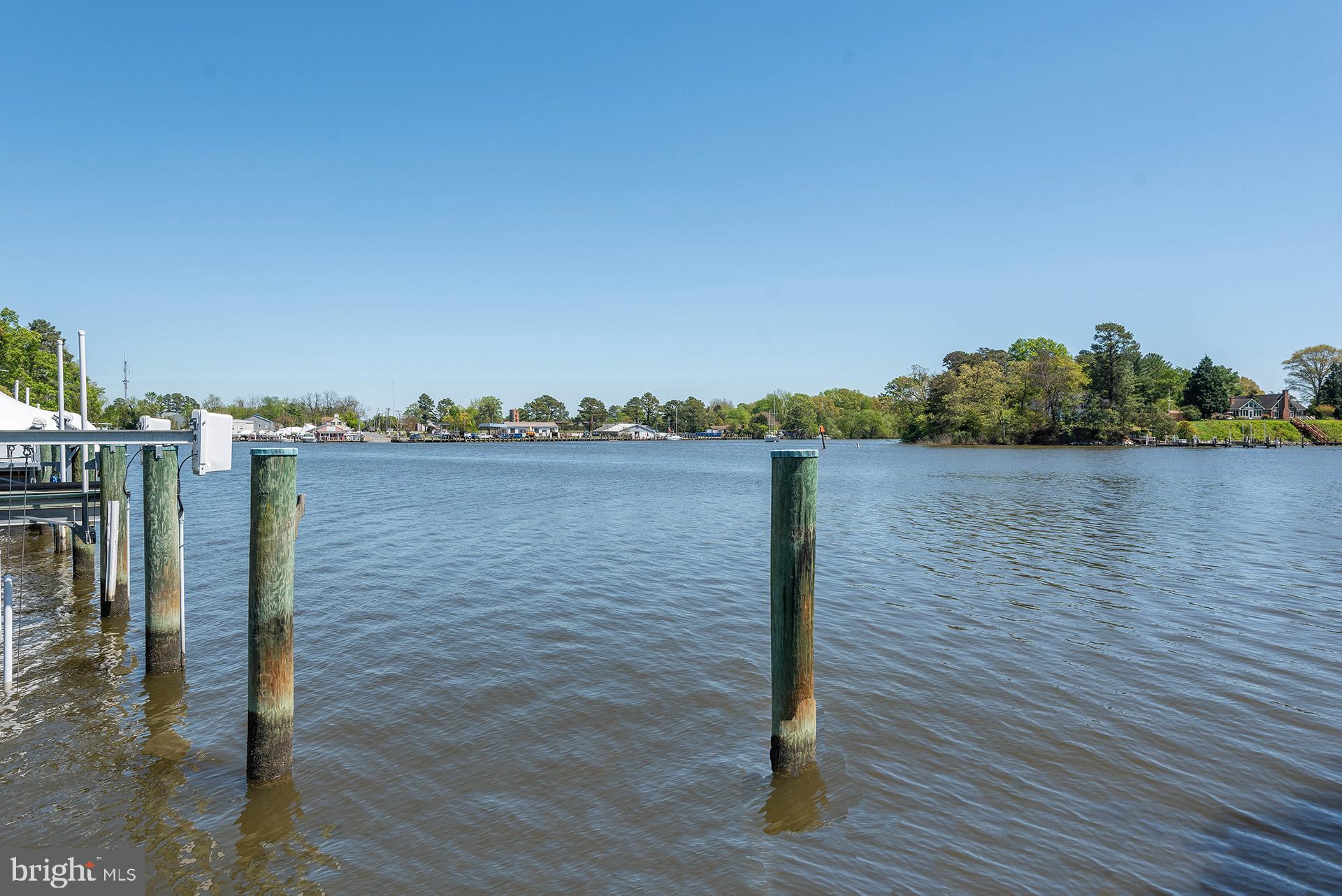 EASTON VILLAGE - Residential