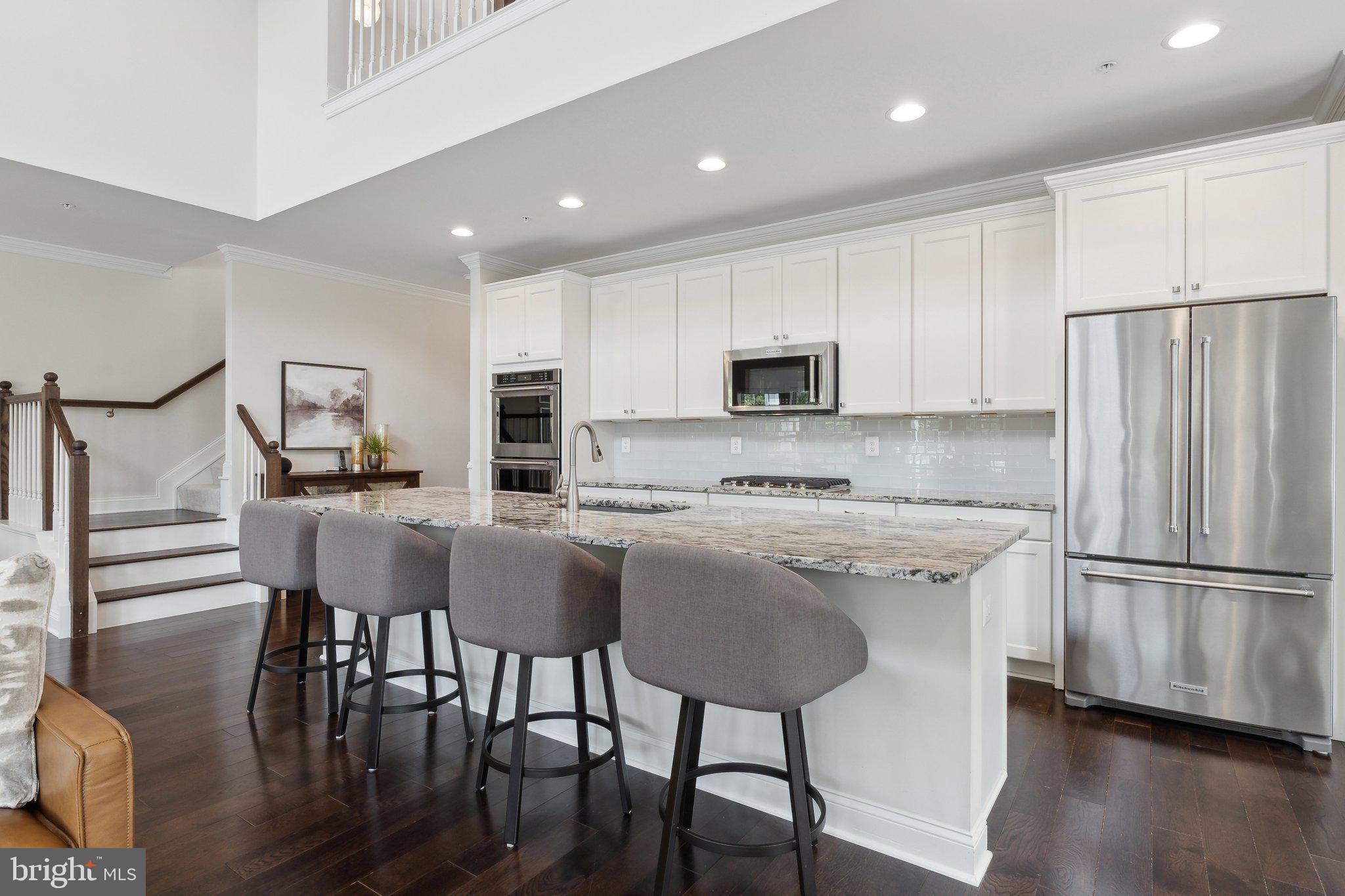 EASTON VILLAGE - Residential