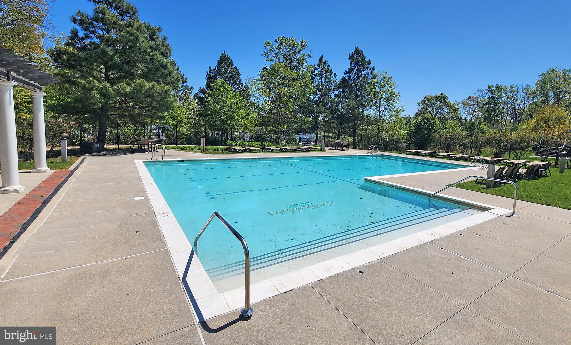 EASTON VILLAGE - Residential