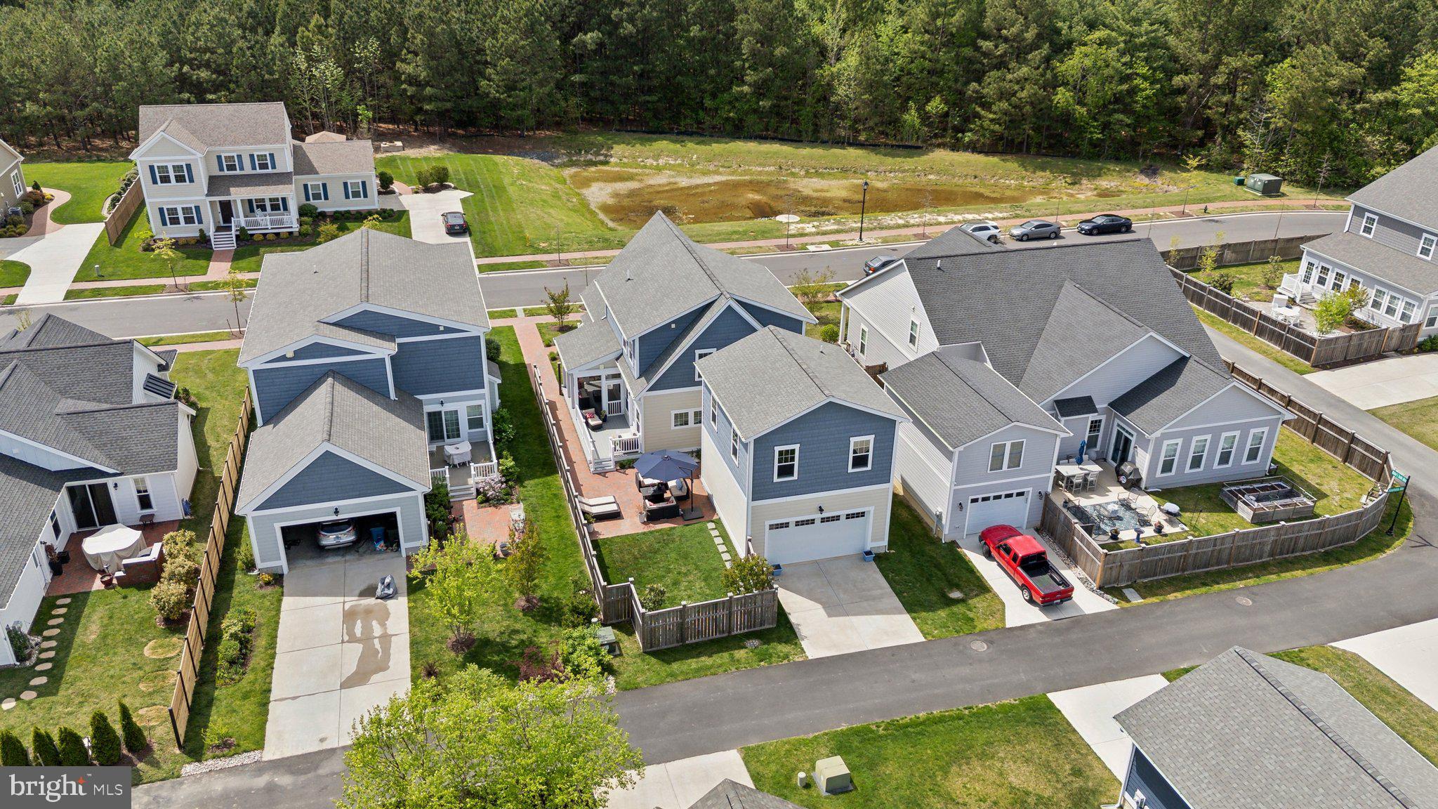 EASTON VILLAGE - Residential