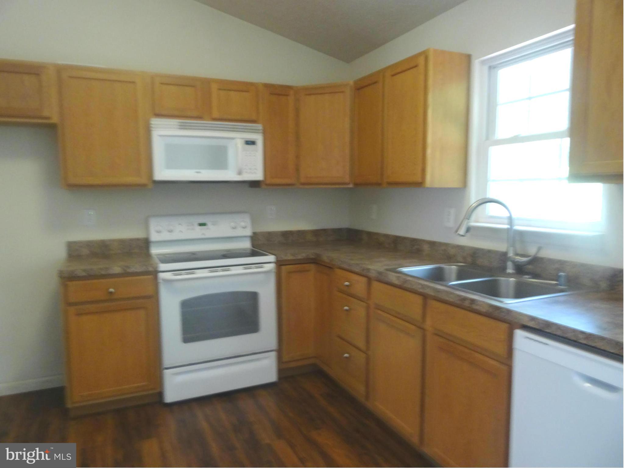 CAROLINE PINES - Residential