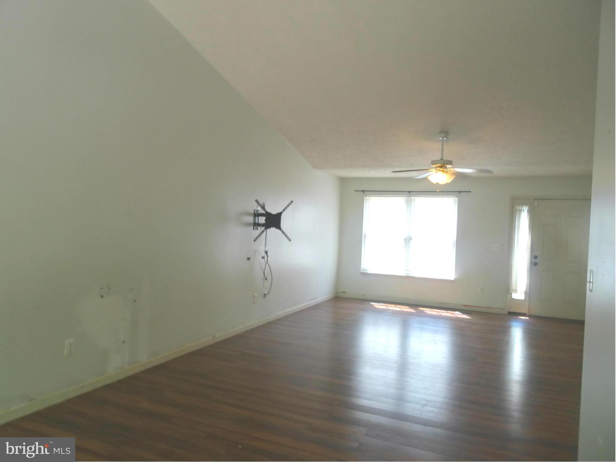 CAROLINE PINES - Residential