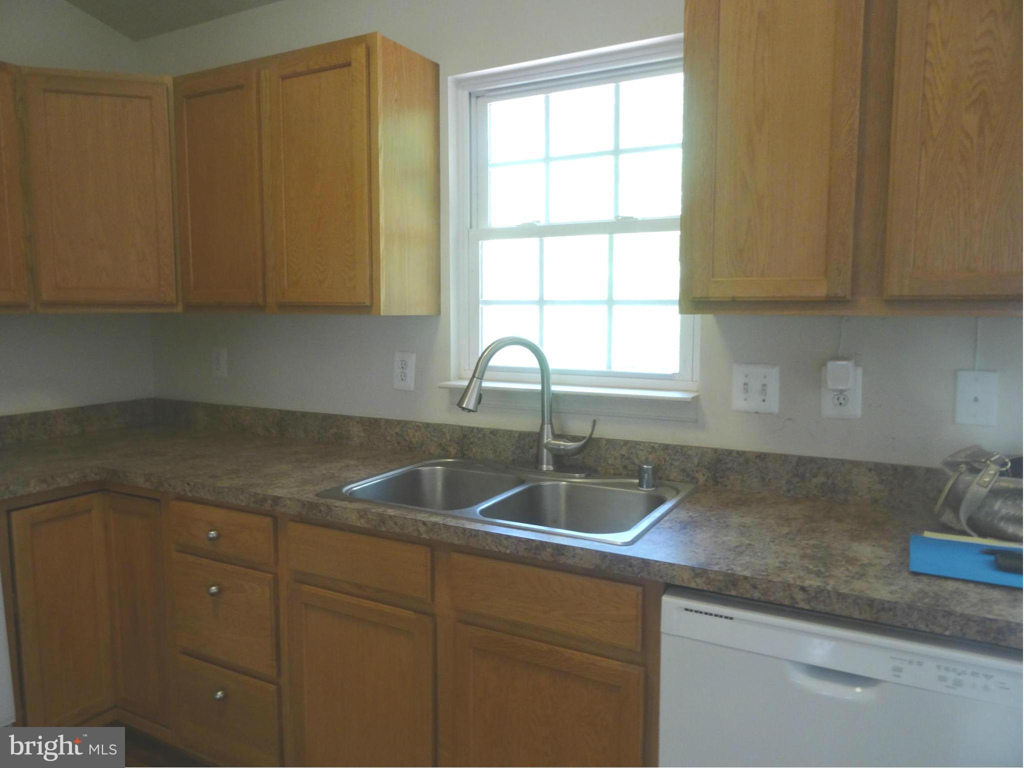 CAROLINE PINES - Residential