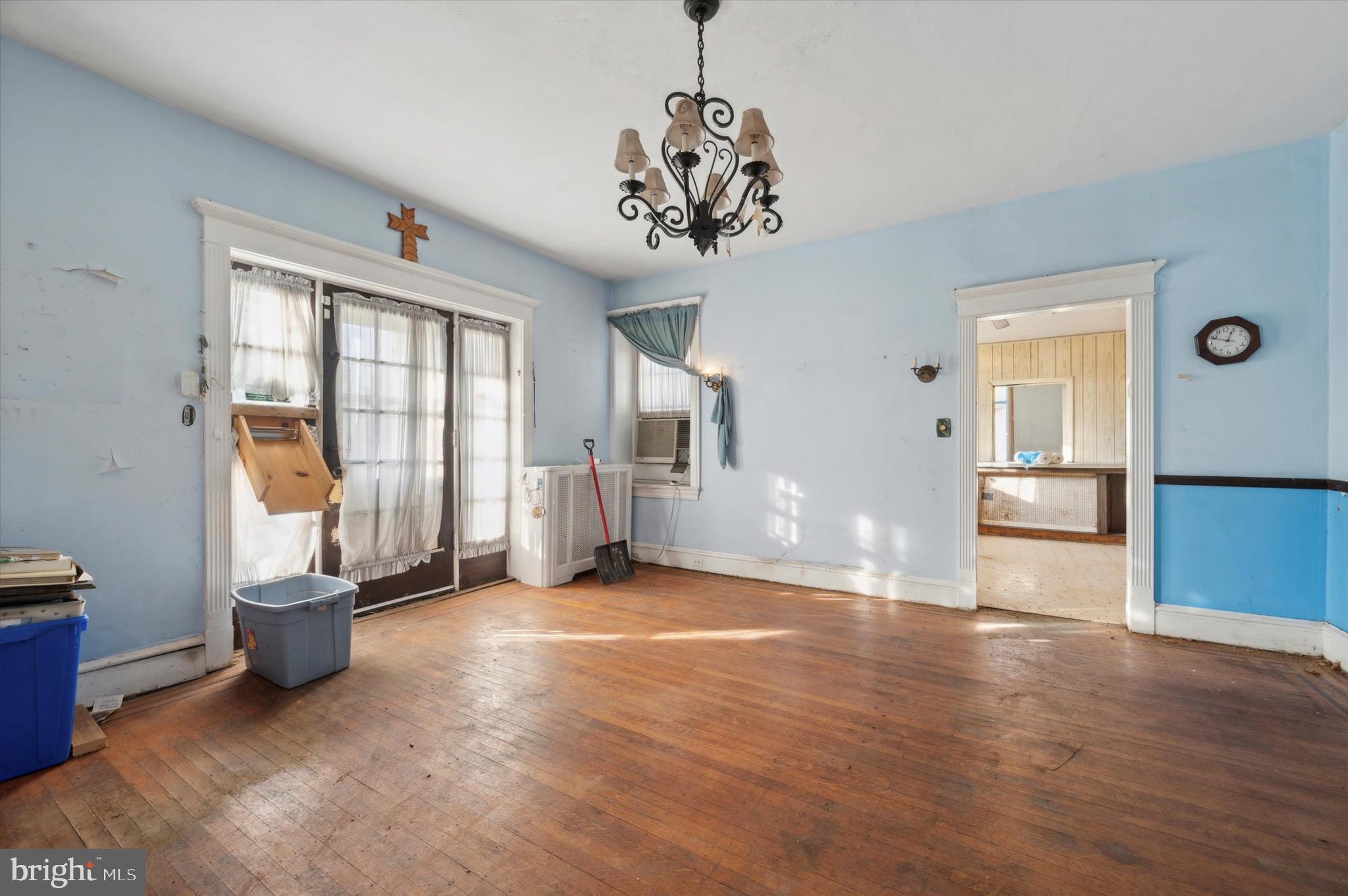 LAWNCREST - Residential