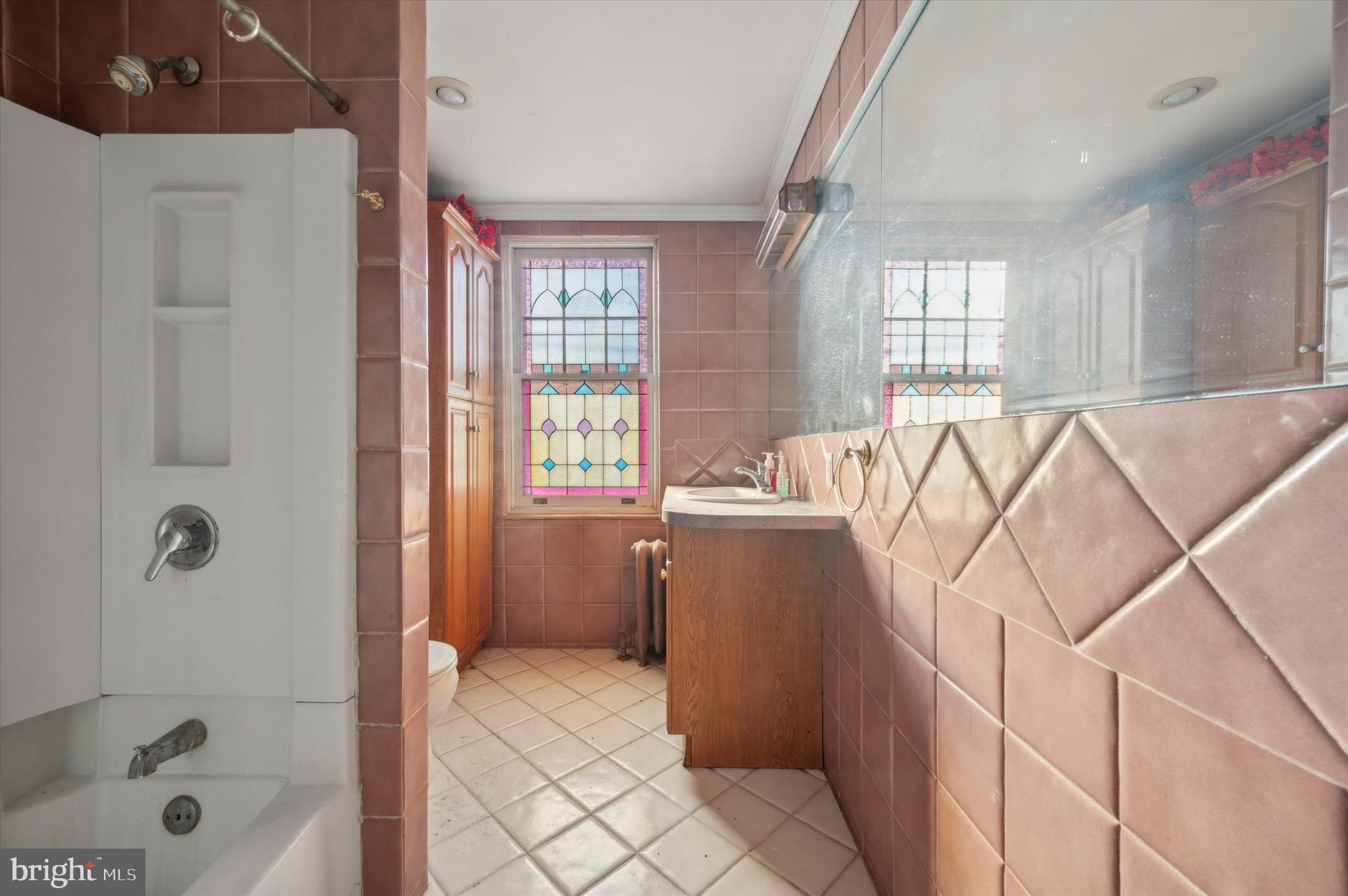 LAWNCREST - Residential