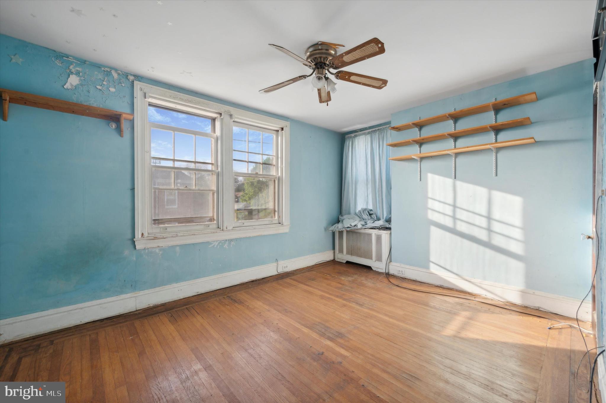 LAWNCREST - Residential