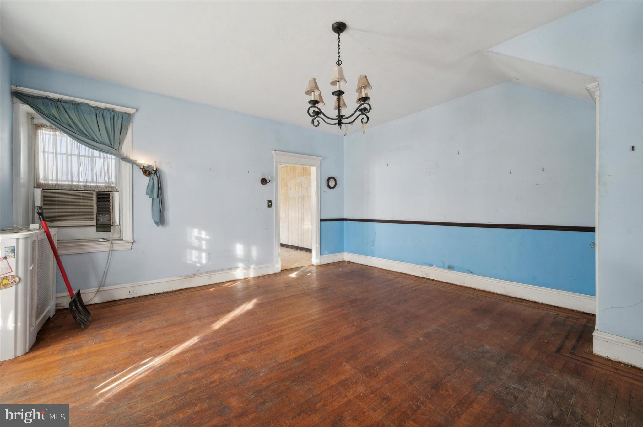 LAWNCREST - Residential