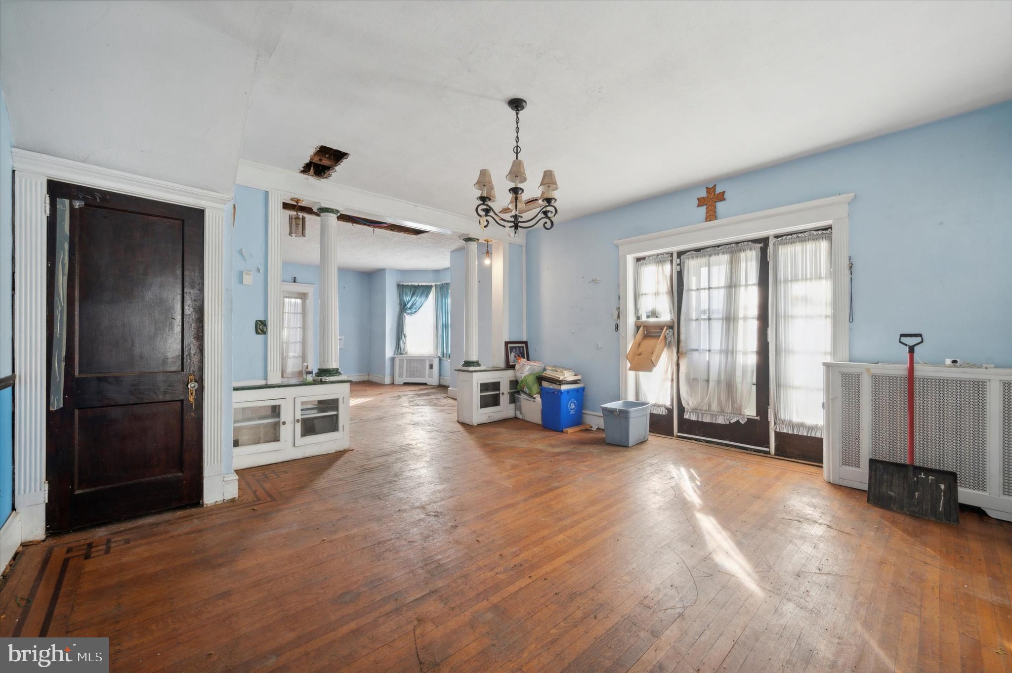 LAWNCREST - Residential