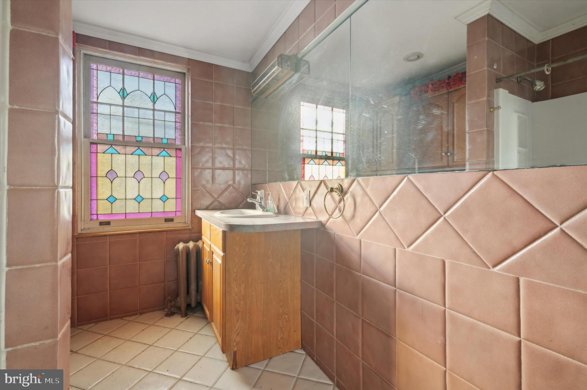 LAWNCREST - Residential