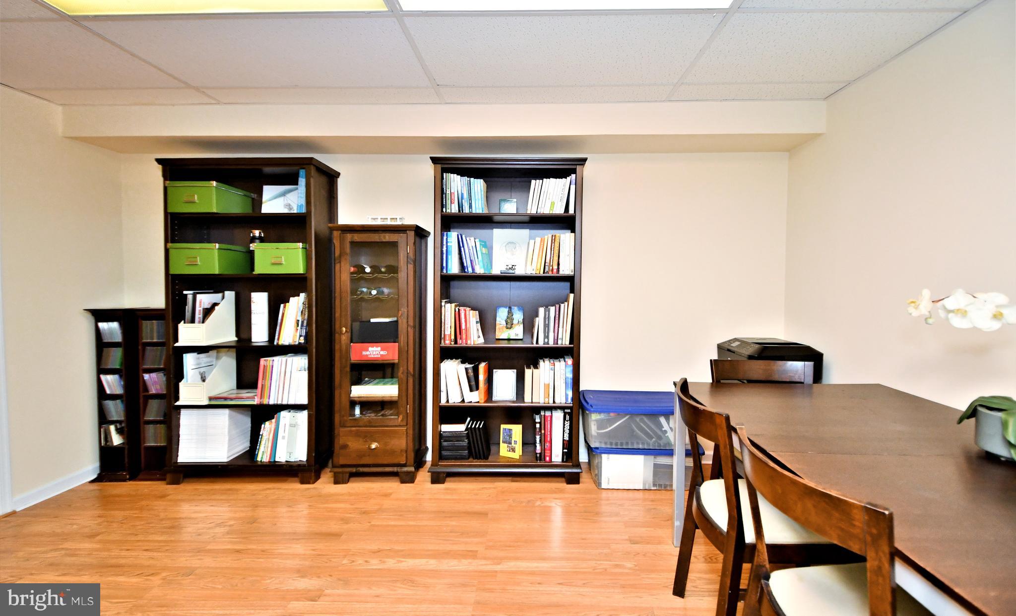 MEADOW VIEW ESTS - Residential