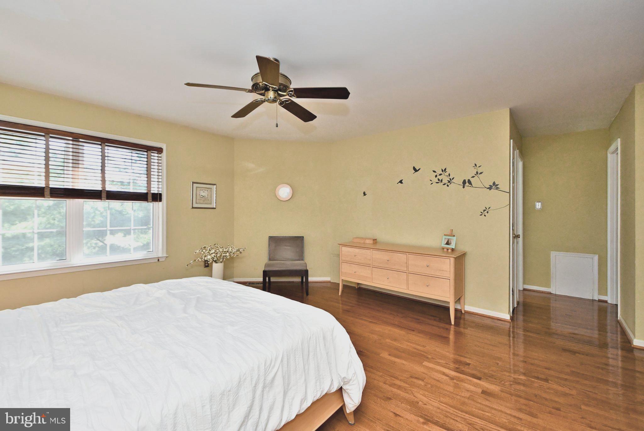 MEADOW VIEW ESTS - Residential