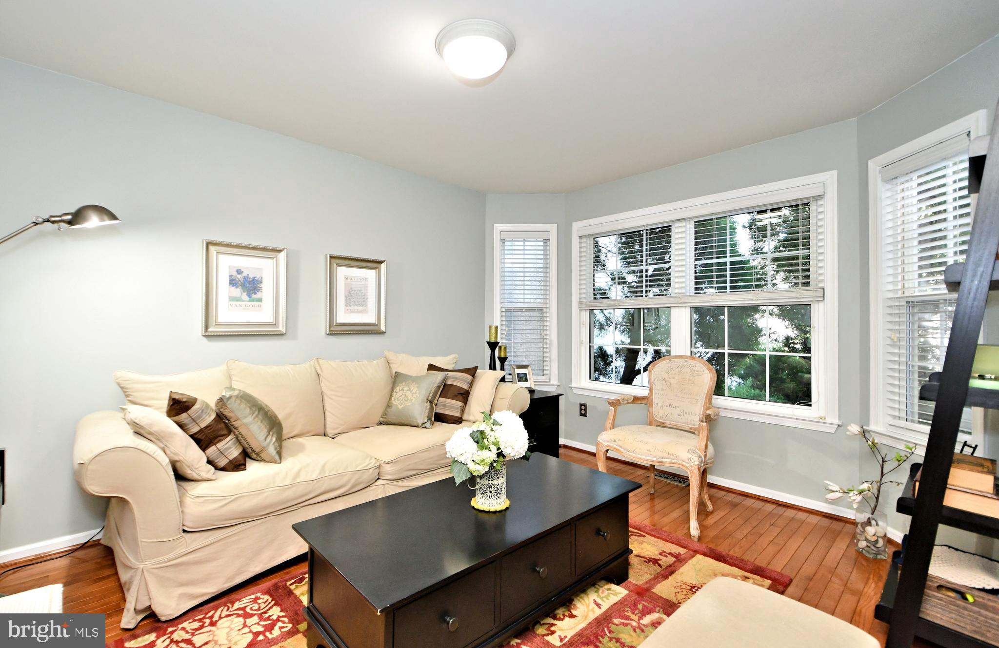 MEADOW VIEW ESTS - Residential