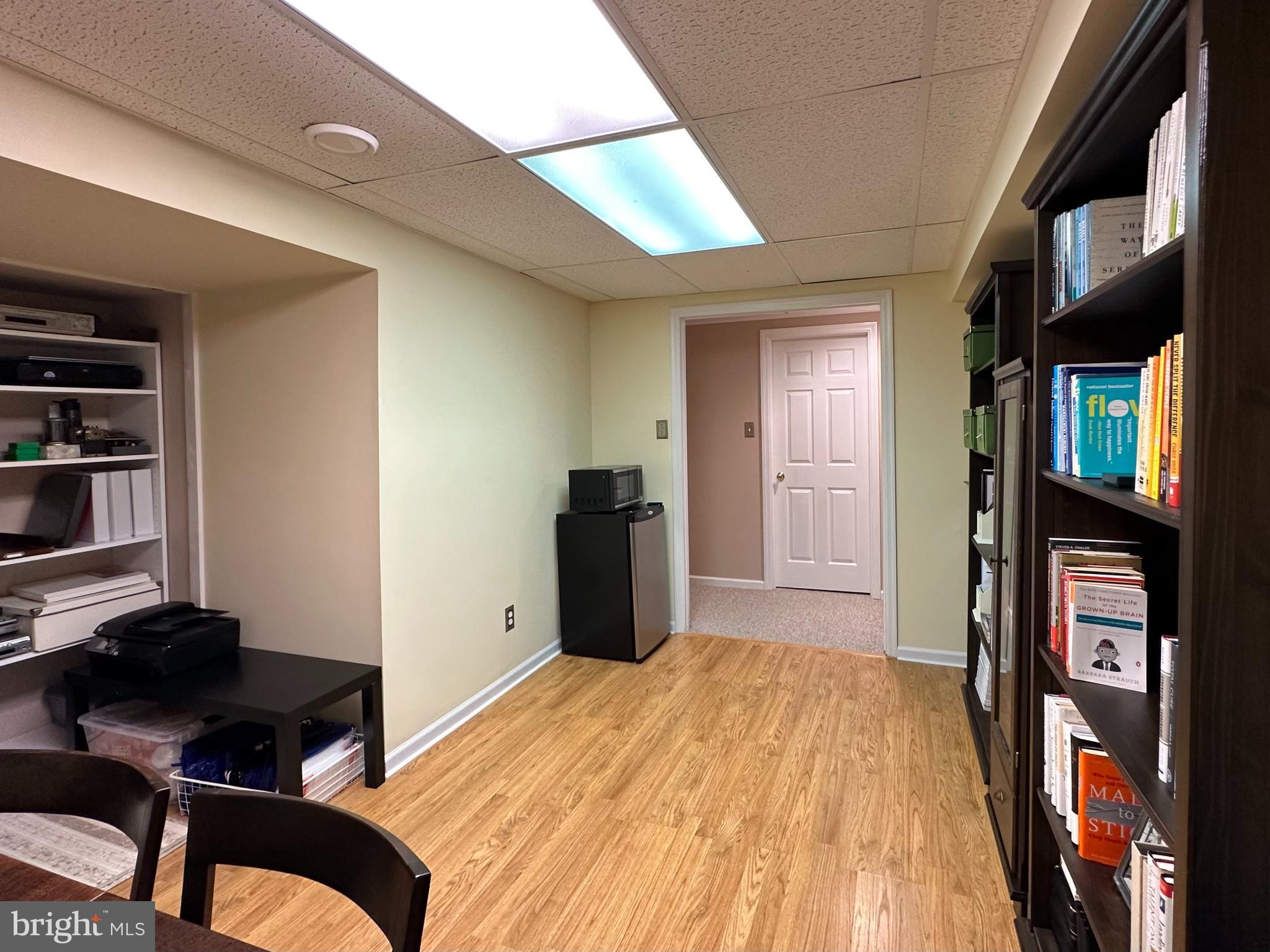 MEADOW VIEW ESTS - Residential