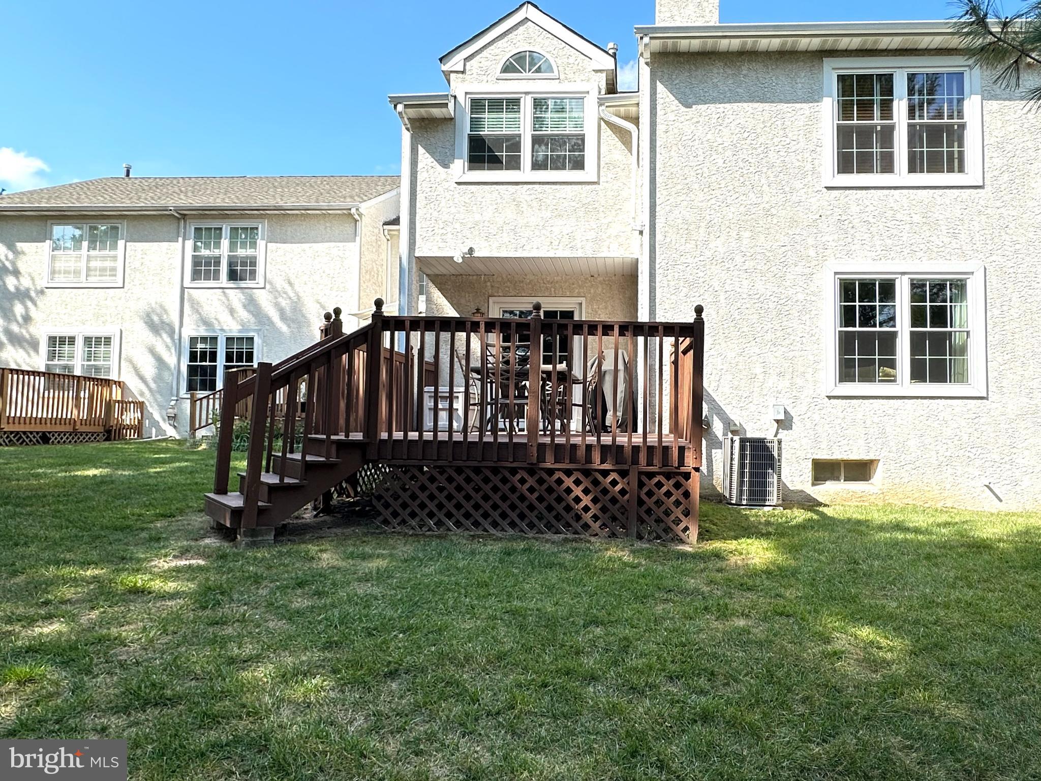 MEADOW VIEW ESTS - Residential