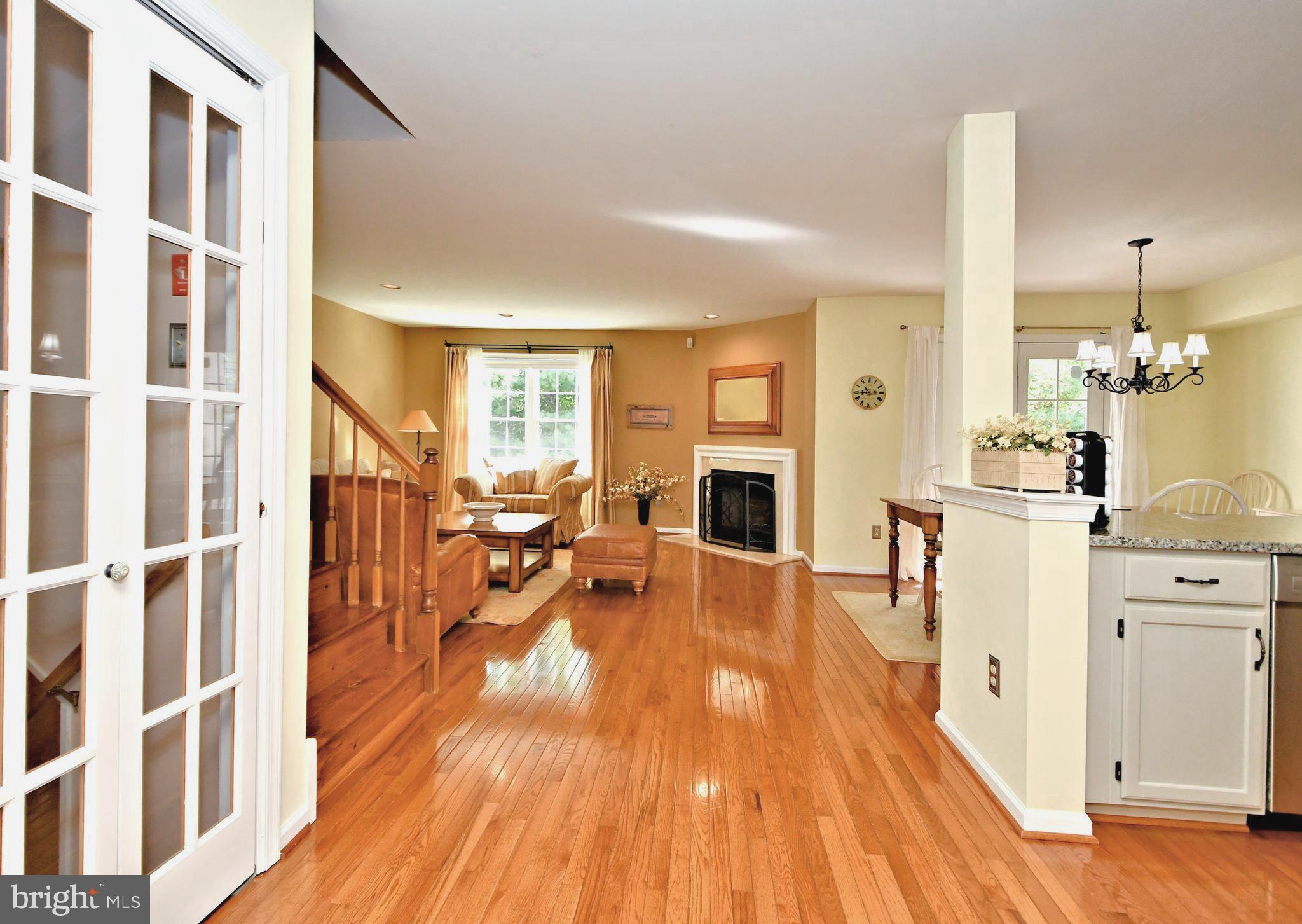 MEADOW VIEW ESTS - Residential