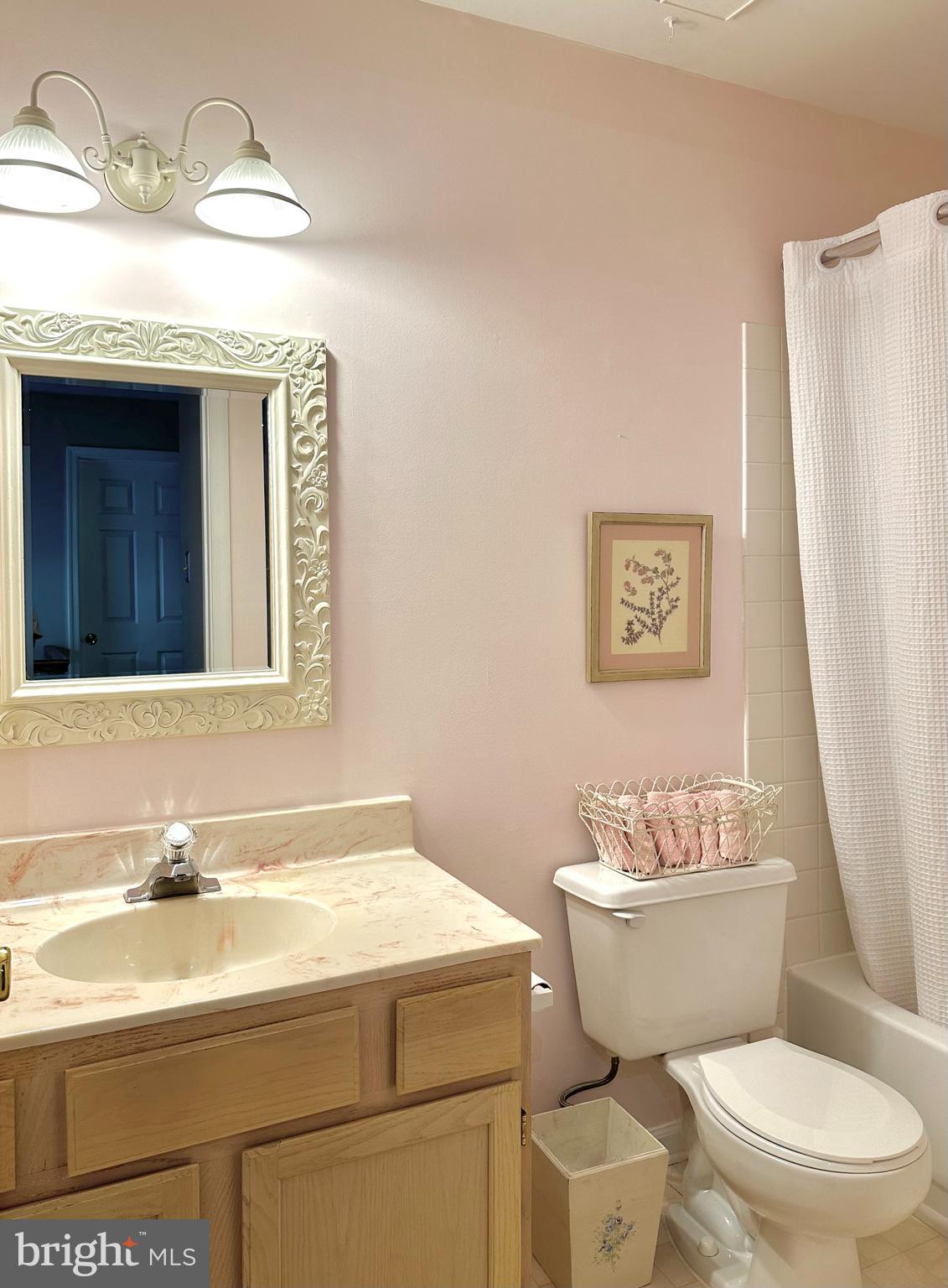 MEADOW VIEW ESTS - Residential