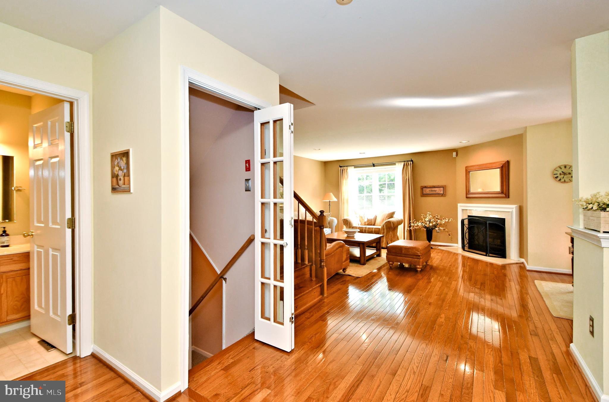 MEADOW VIEW ESTS - Residential