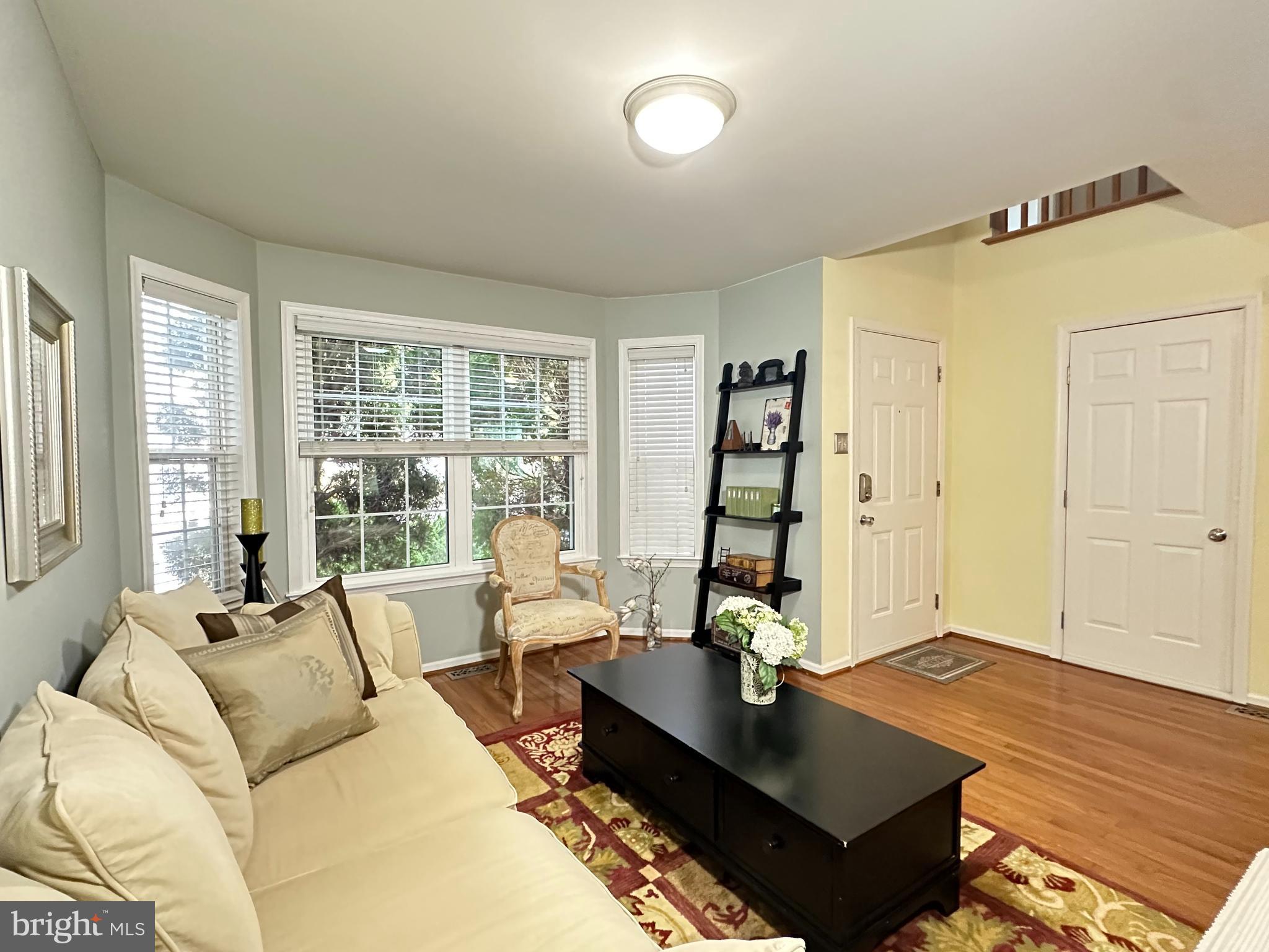 MEADOW VIEW ESTS - Residential