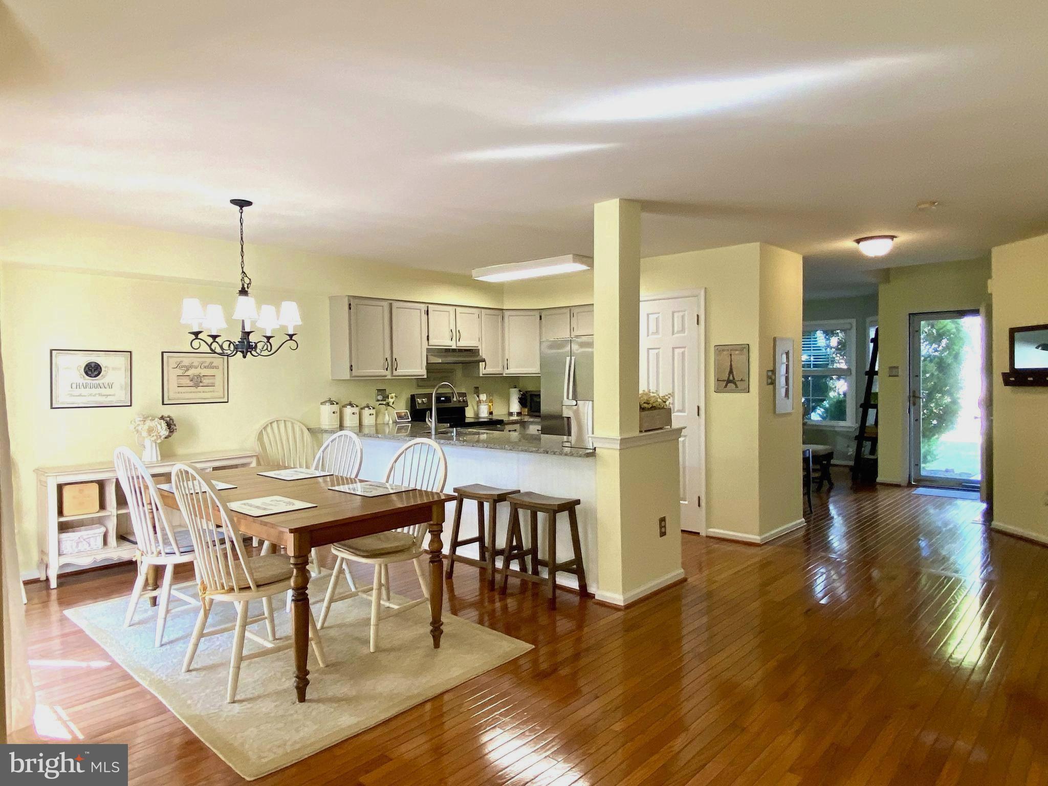 MEADOW VIEW ESTS - Residential