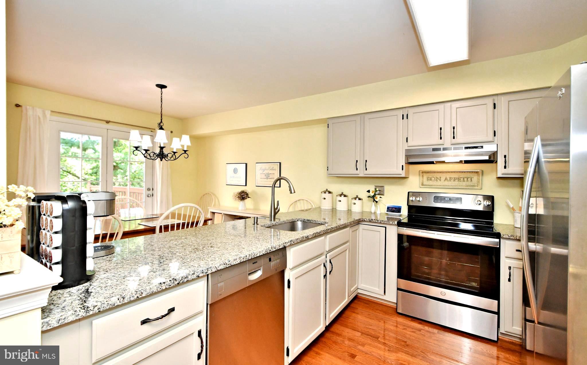 MEADOW VIEW ESTS - Residential