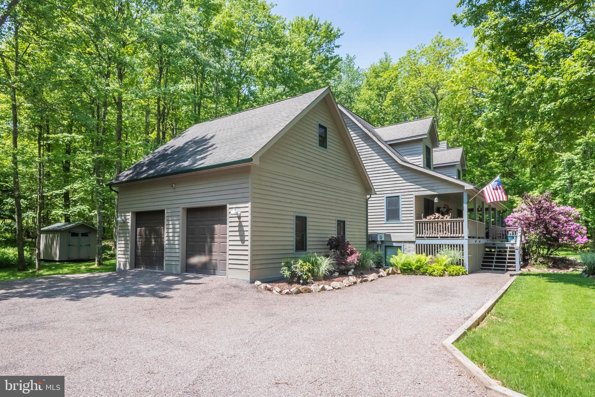 590 S BLAKESLEE ROAD
