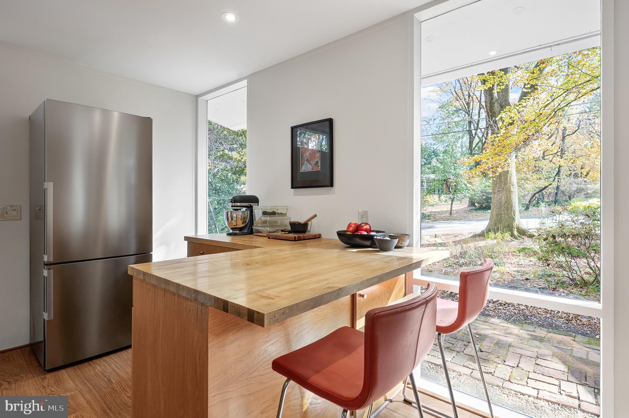 HOLLIN HILLS - Residential