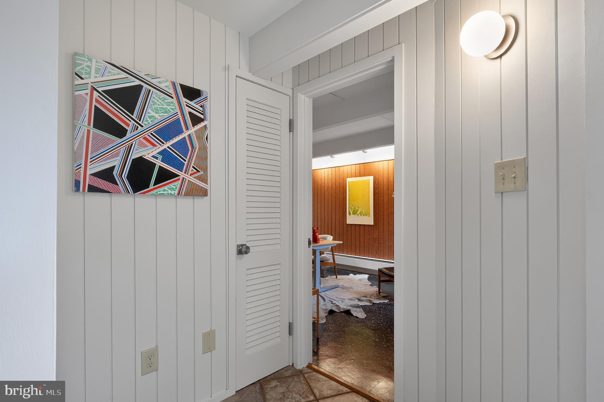 HOLLIN HILLS - Residential