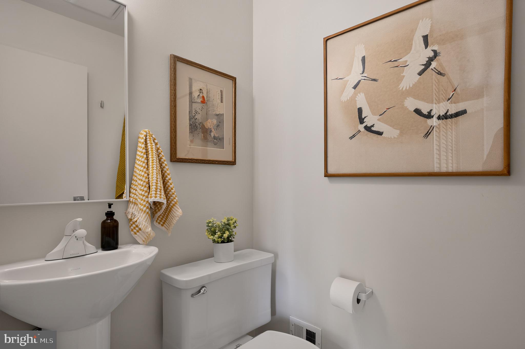 HOLLIN HILLS - Residential