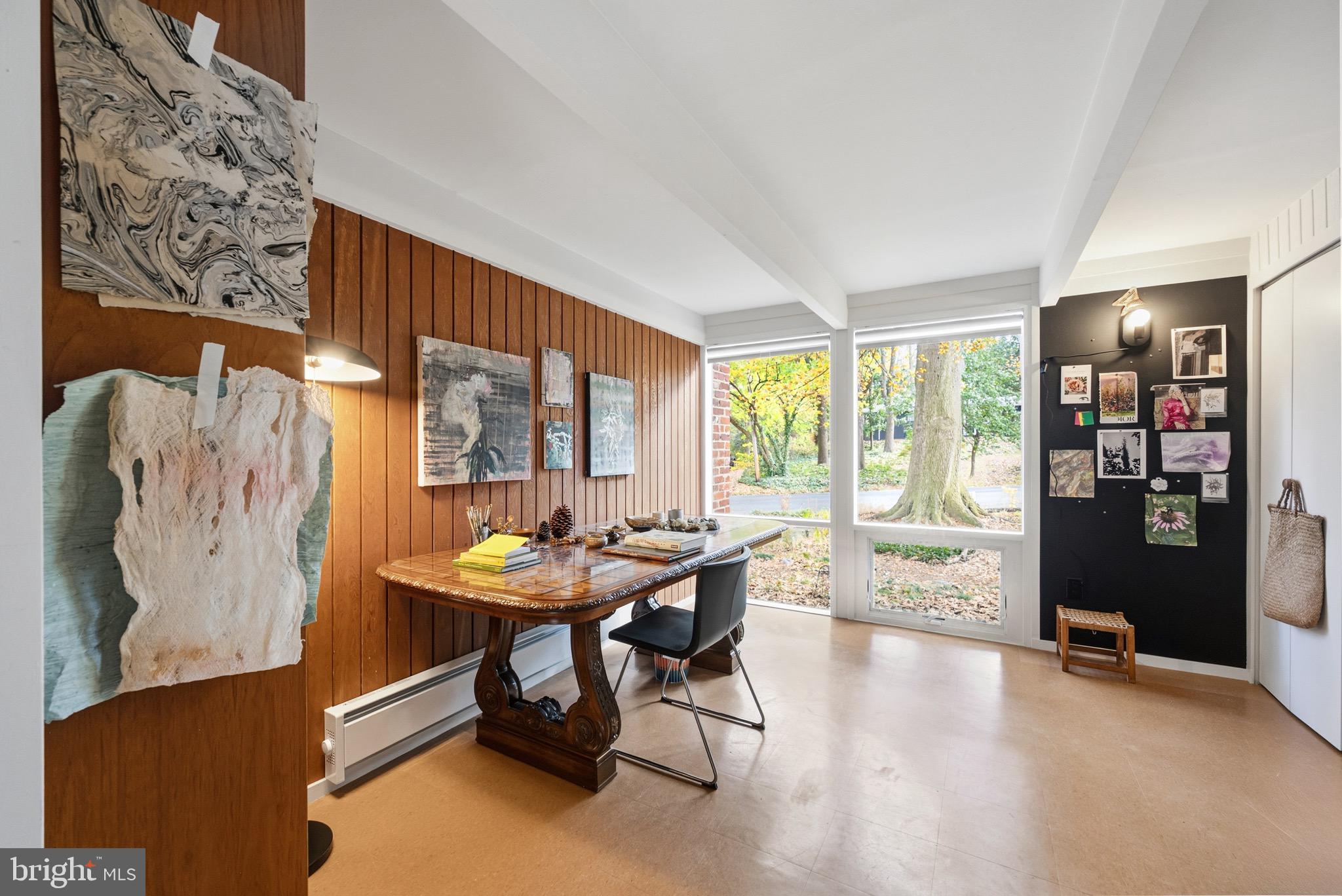 HOLLIN HILLS - Residential