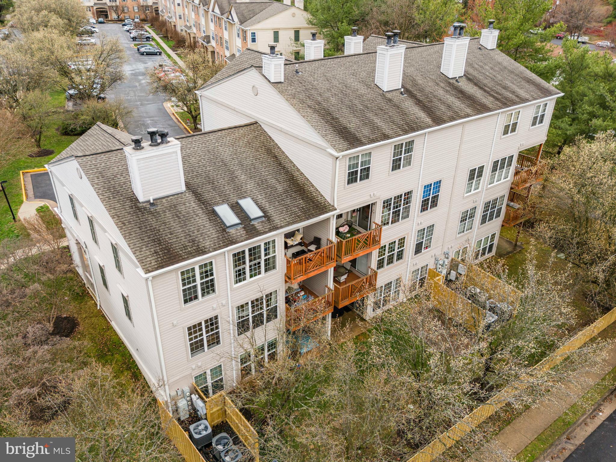 LEE LANDING - Residential