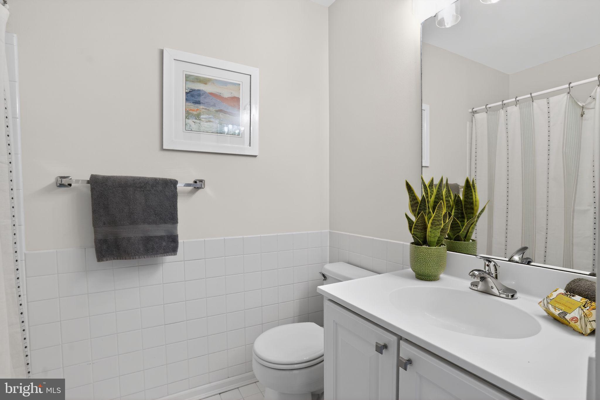 WILLIAMSBURG - Residential