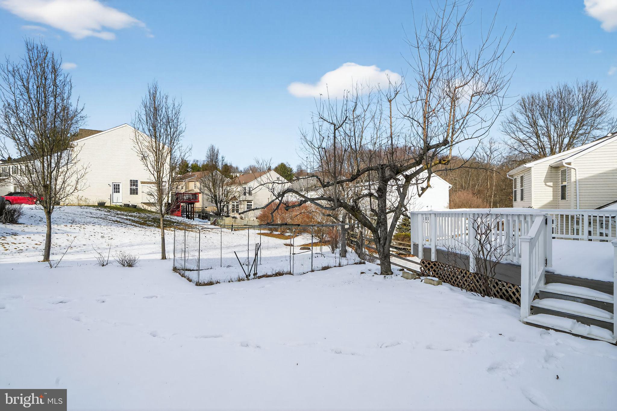 WILLIAMSBURG - Residential