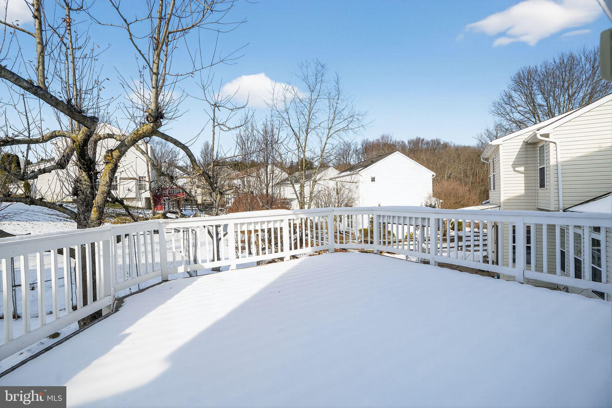 WILLIAMSBURG - Residential